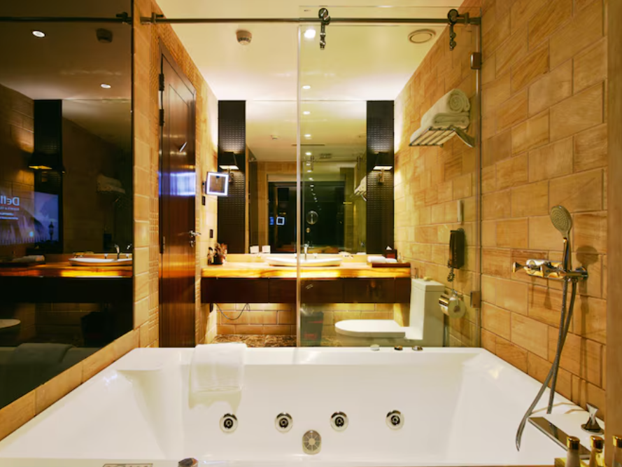 Della Resorts Adventure Resort King Bed Room 3
