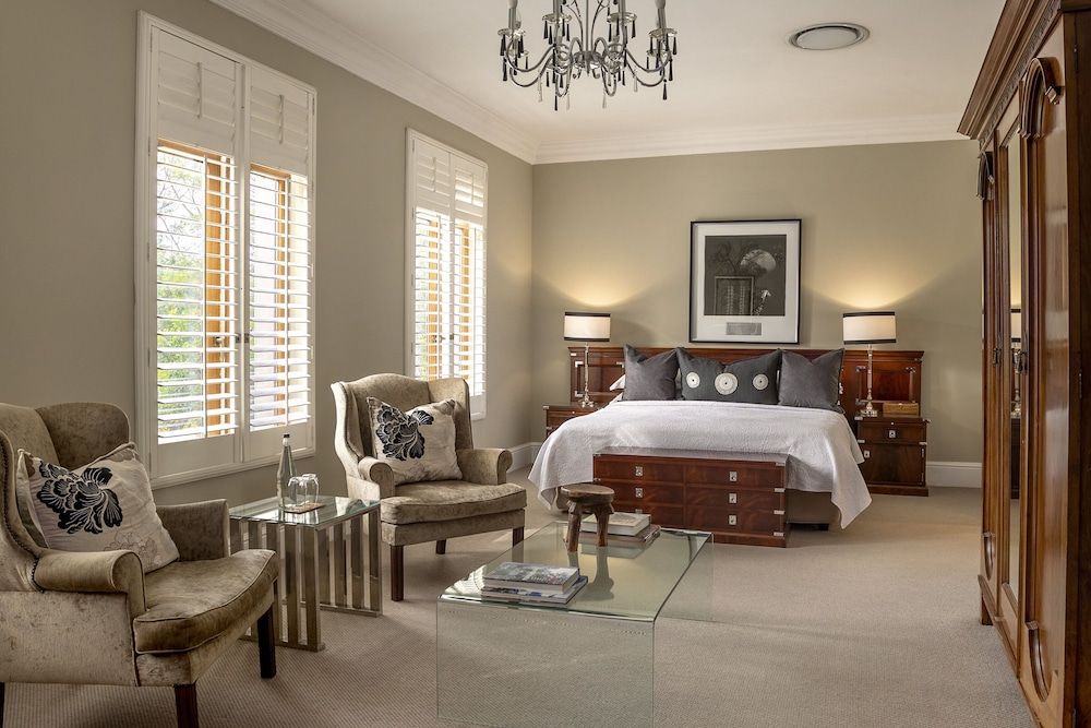 Standard Suite, 1 King Bed