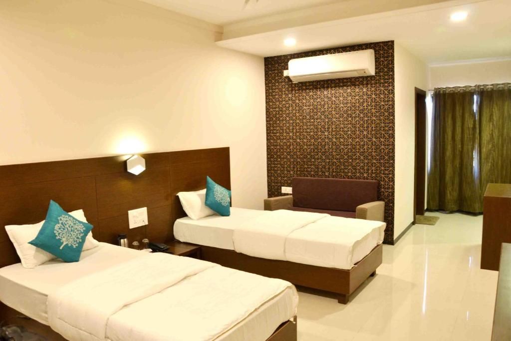 Pride Family AC Room 3 Bed