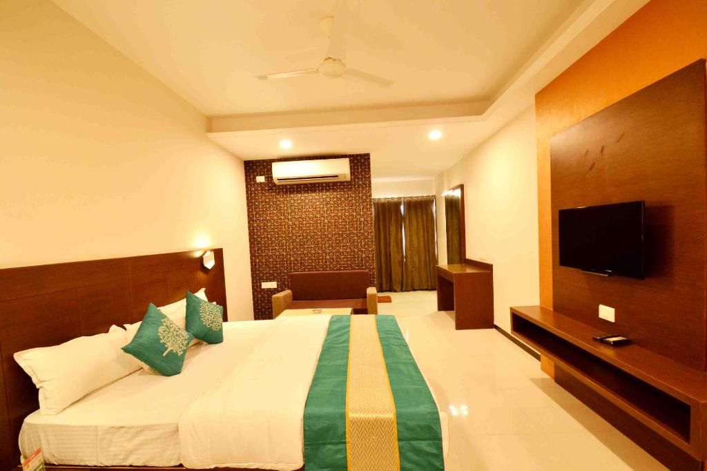 Hotel Park Palace Deluxe AC Room 8