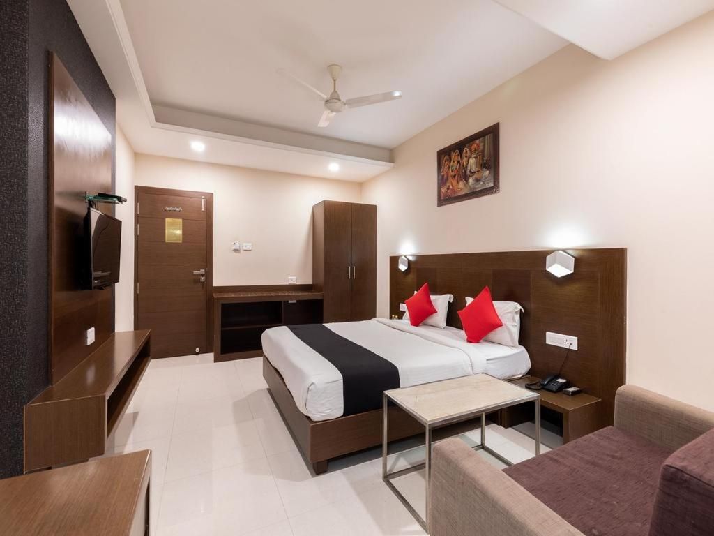 Hotel Park Palace Deluxe AC Room 10