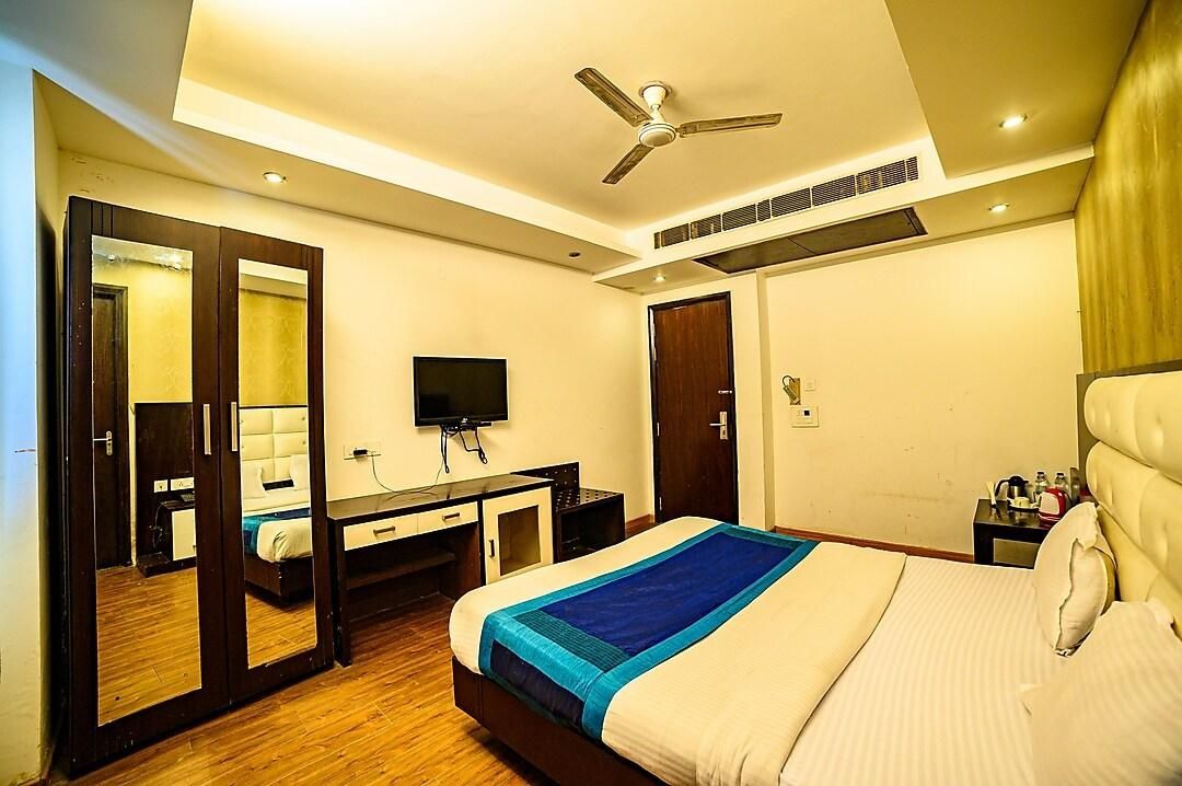 Hotel Rajpath Residency Deluxe Room  5