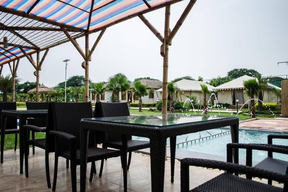 Pool Side Sitting Area