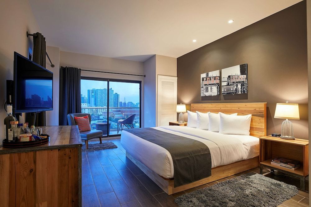 undefined Ravel Hotel Trademark Collection by Wyndham 8