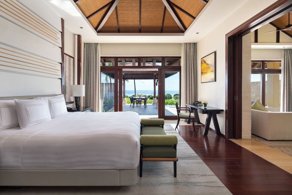 1BR Ocean Front Villa