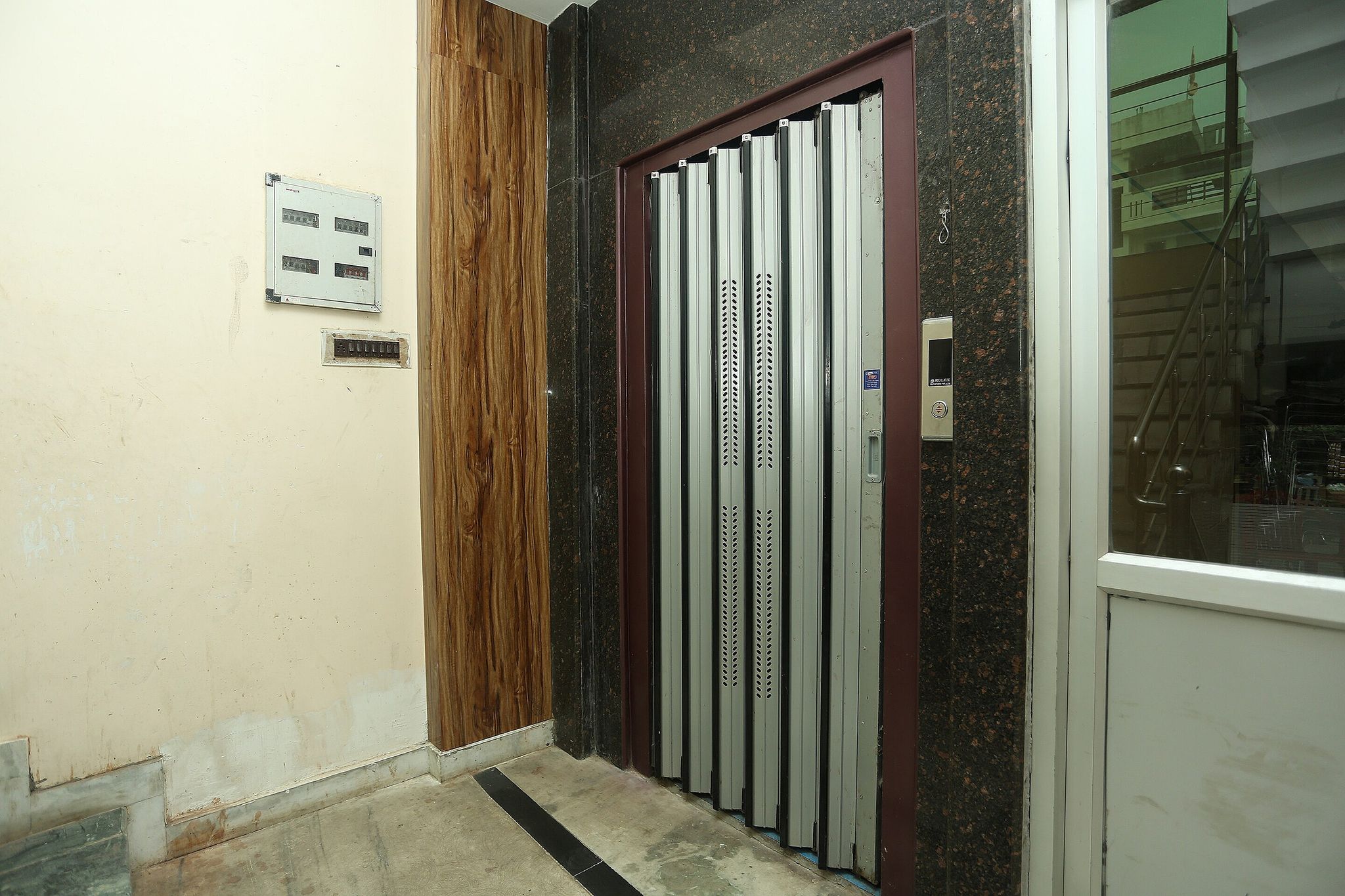 undefined OYO Flagship 17204 Vrindawan Galaxy 4