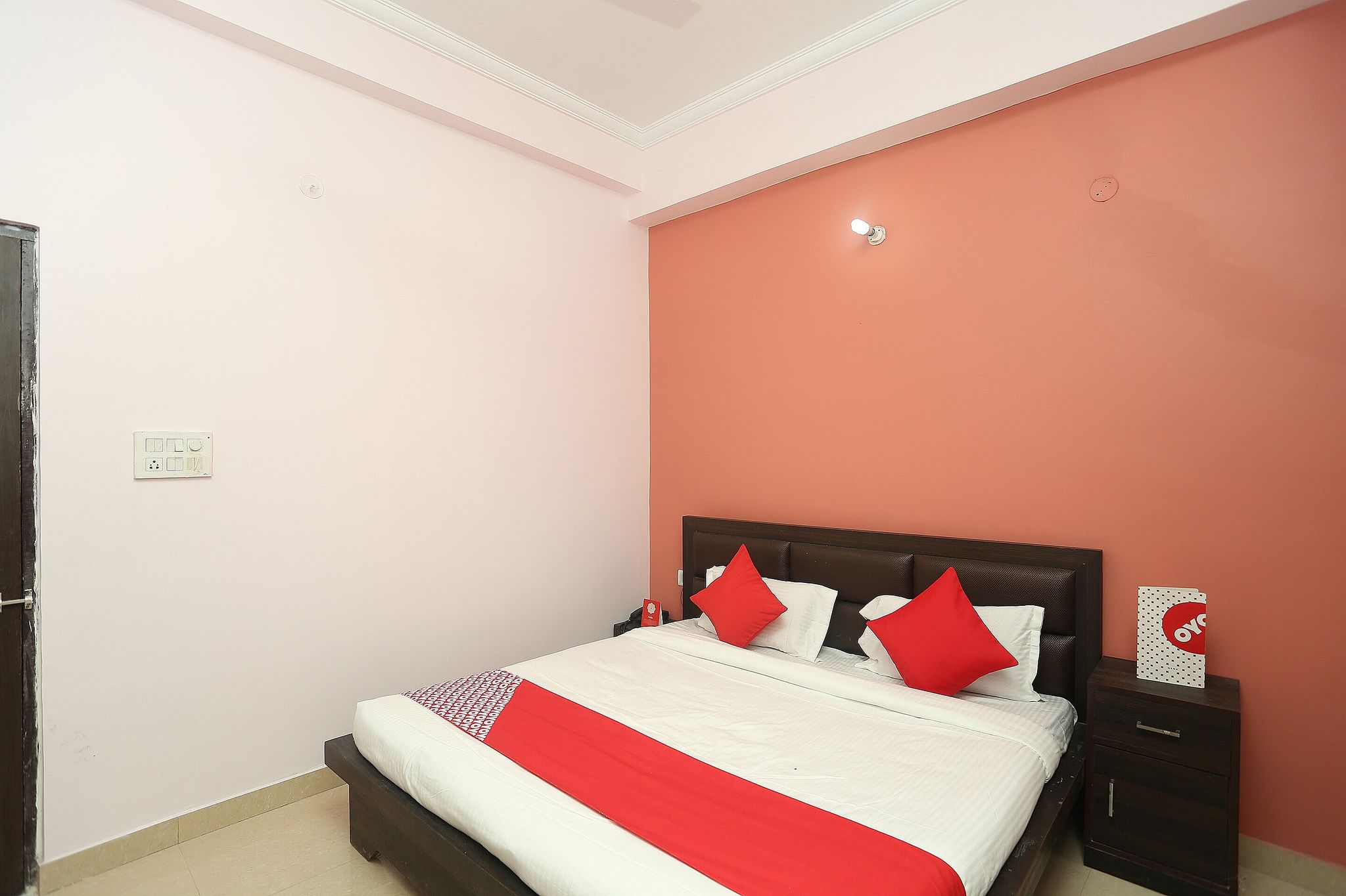 undefined OYO Flagship 17204 Vrindawan Galaxy 8