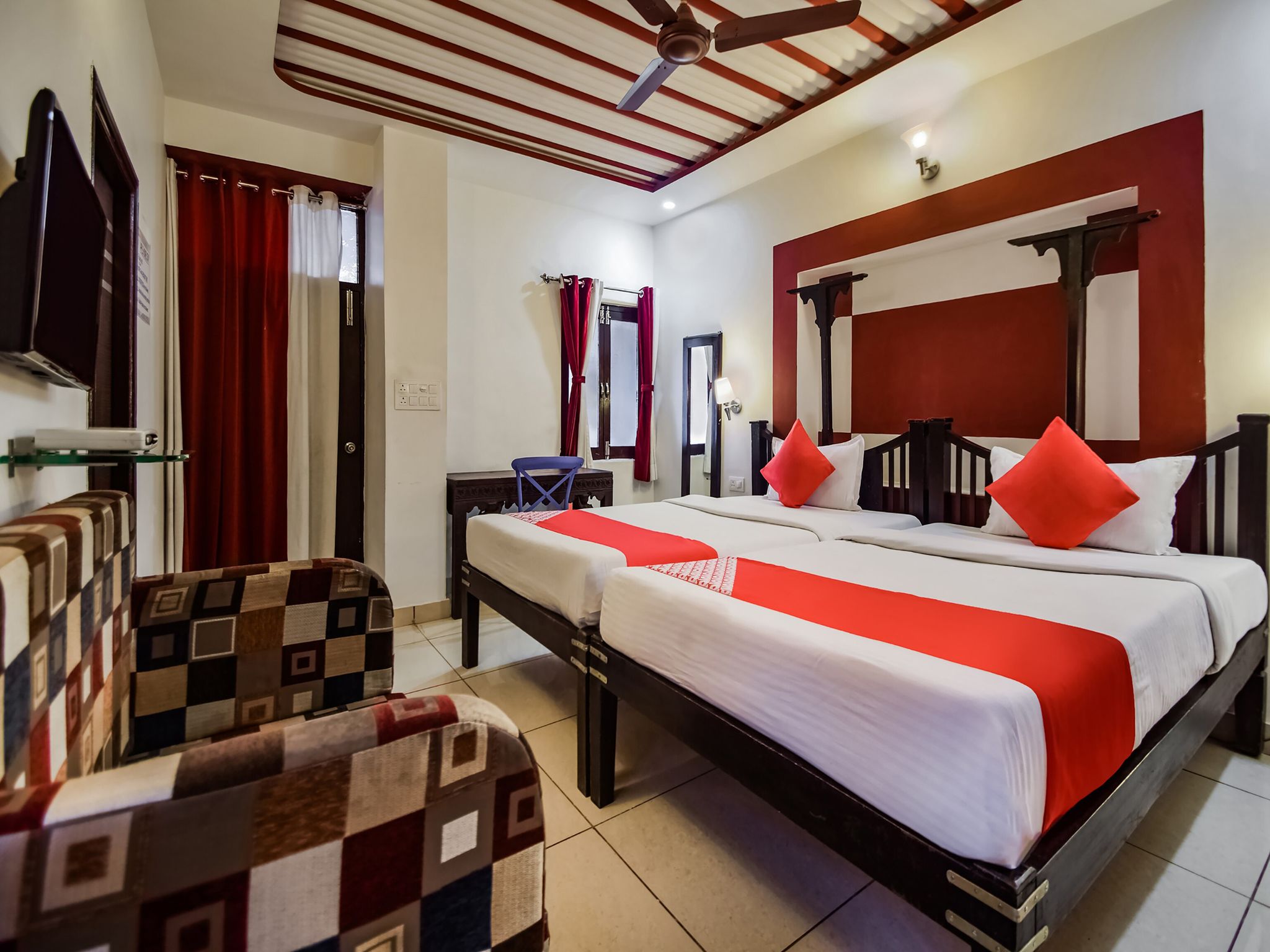 undefined Apple Home Stay 4