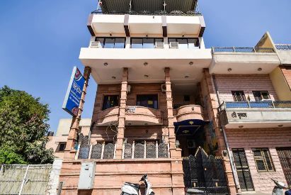 undefined Apple Home Stay 6