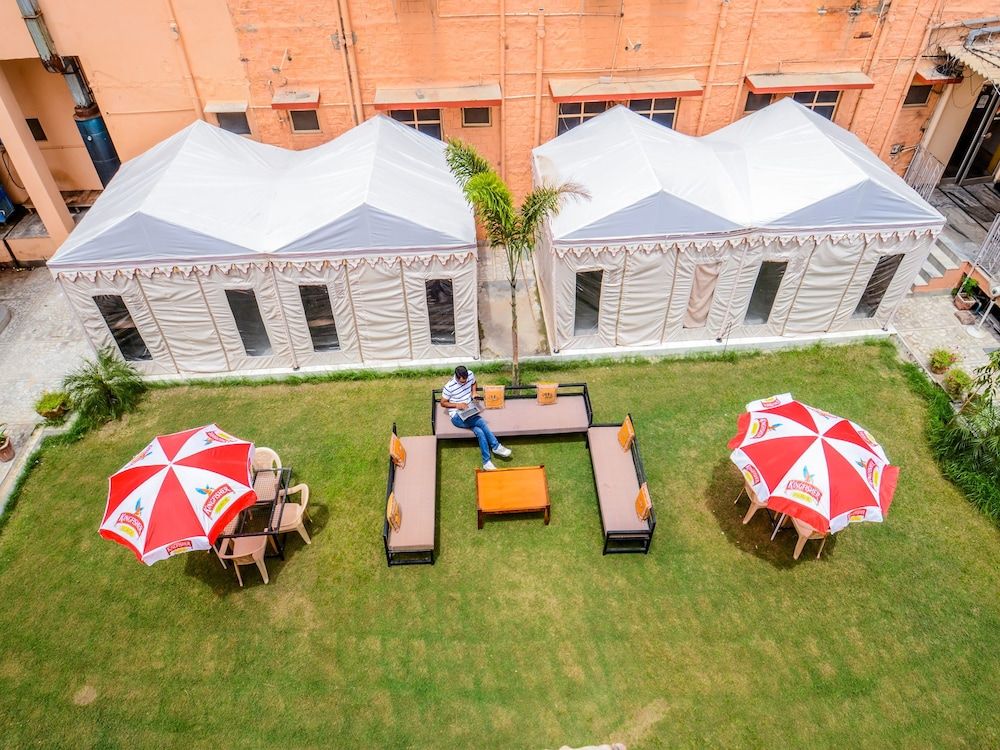 undefined OYO 18825 Hotel Akshey 7