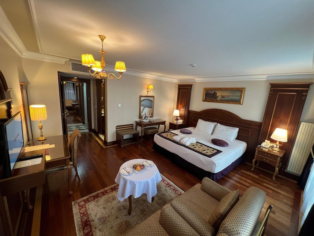 undefined GLK PREMIER Regency Suites & Spa - Special Class