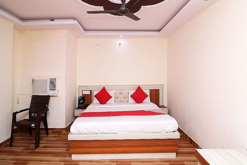 OYO 28331 Hotel Keshav-a Unit Of Ghaziabad Inn Double or Twin Room 4