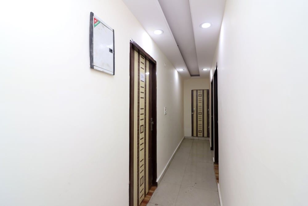 undefined OYO 28331 Hotel Keshav-a Unit Of Ghaziabad Inn 2