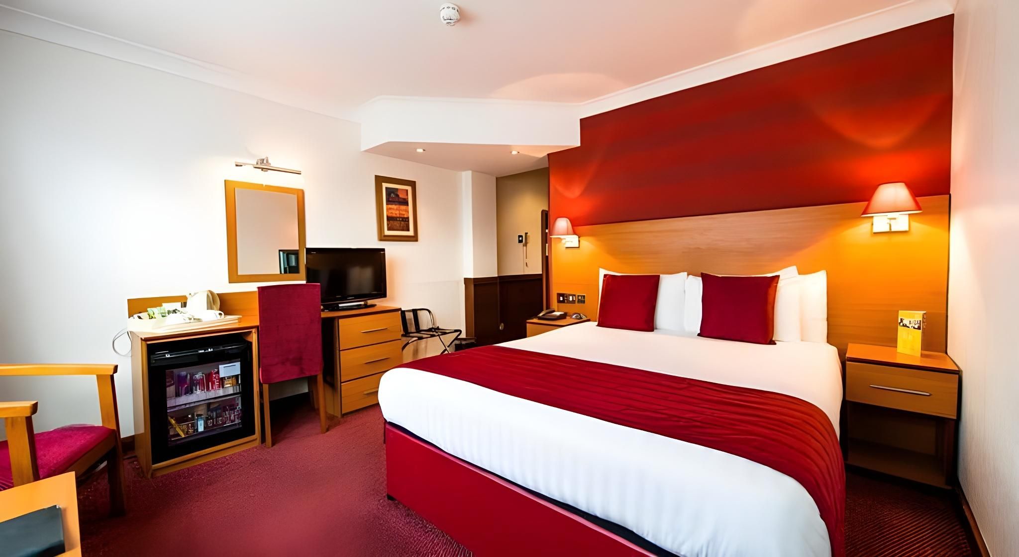 Standard - 1 Double Bed