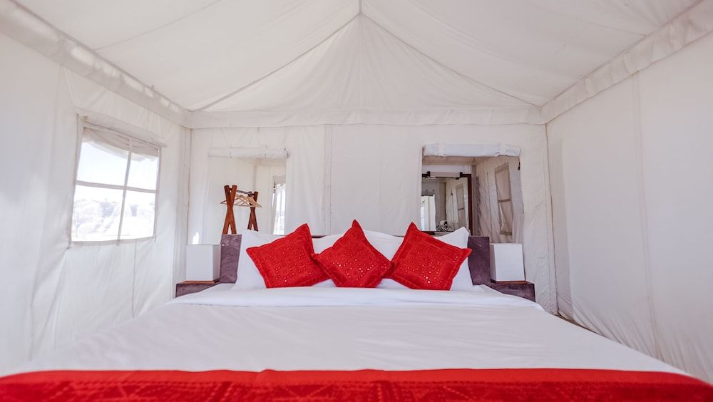 Superior Luxury Tent