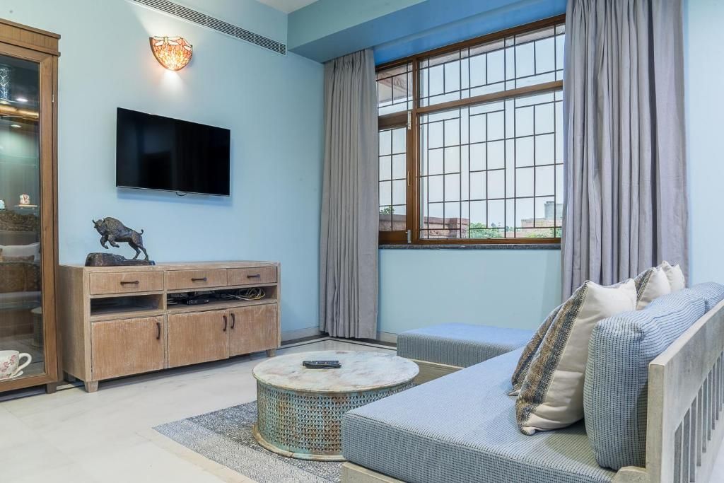 Bougainvillea Suite