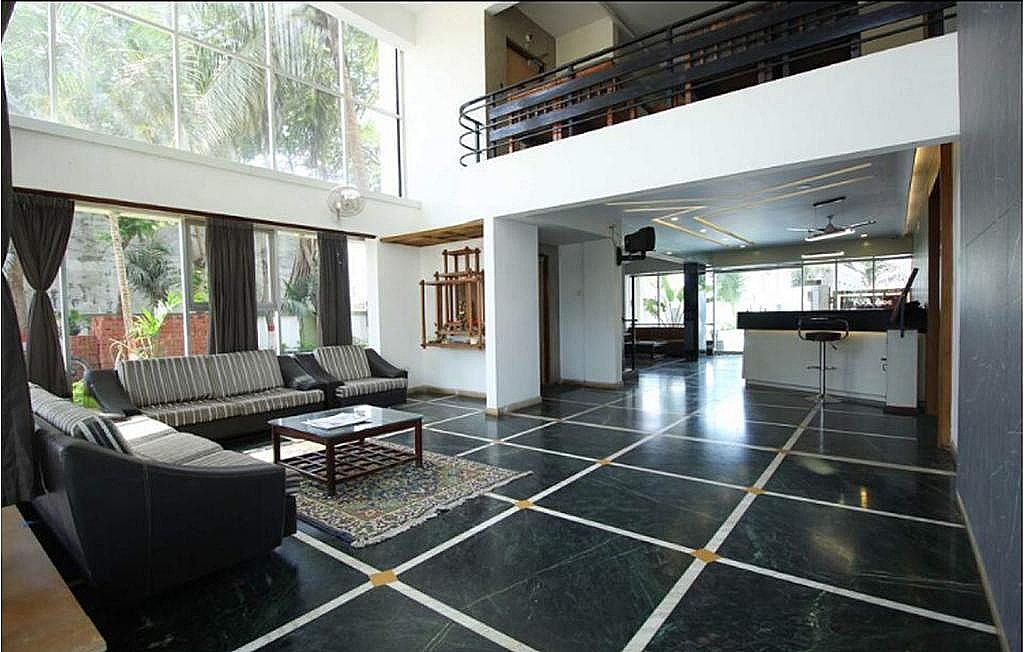 undefined Hotel Executive 8