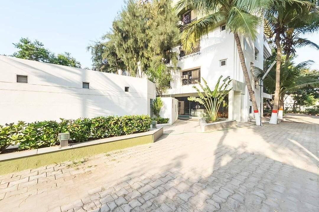 undefined Hotel Executive 4