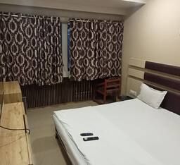 Hotel Dimple Standard Non AC Room 5