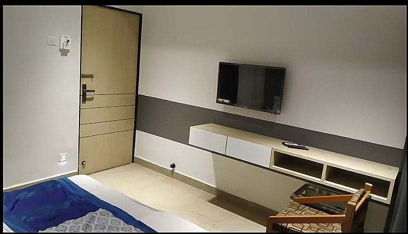 Hotel Dimple Standard Non AC Room 7