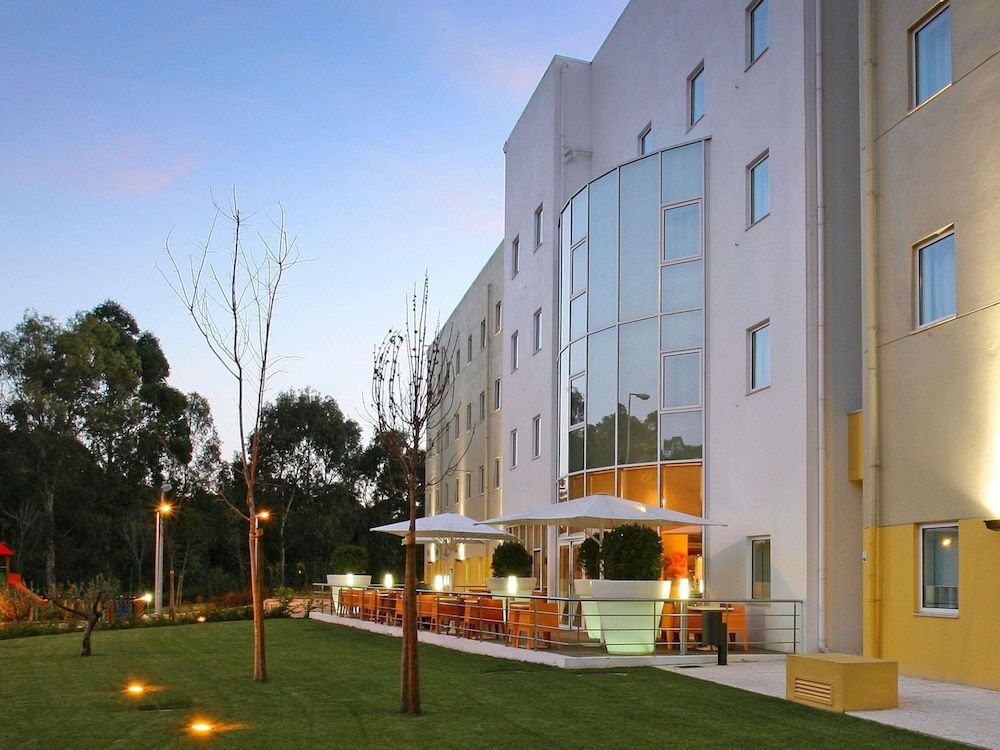 undefined ibis Lisboa Alfragide 4