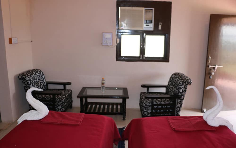 Kutch Safari Resort Deluxe AC Cottage 5