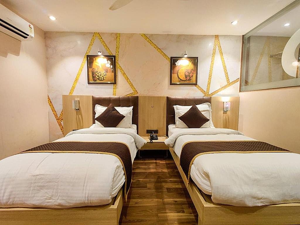 Hotel Sadbhav Villa Deluxe Twin Room