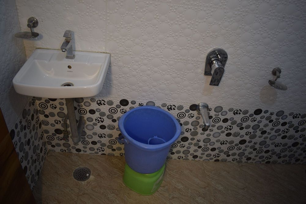 Hotel Shree Pratham Milan Deluxe Room, Non Smoking 11