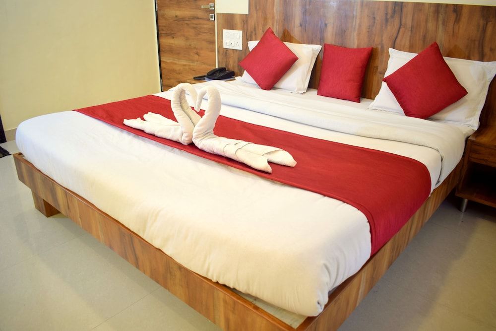 undefined Hotel Shree Pratham Milan 5