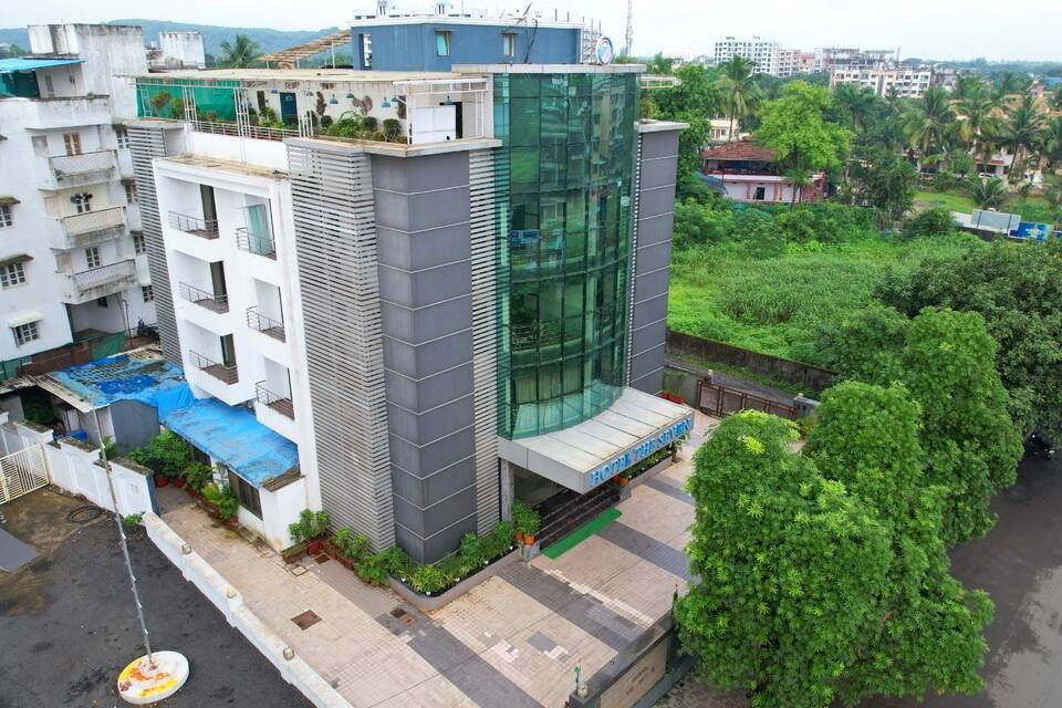 undefined Hotel The Seven 4