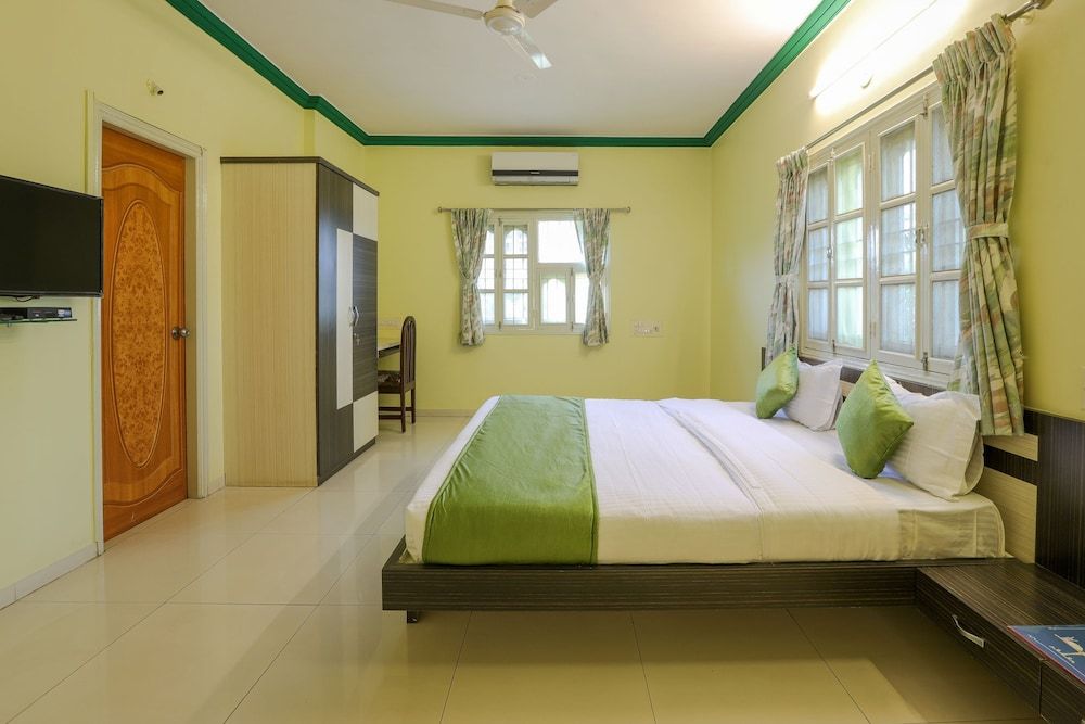 OYO 10031 Wind Chimes Boutique Guest House Double or Twin Room 10