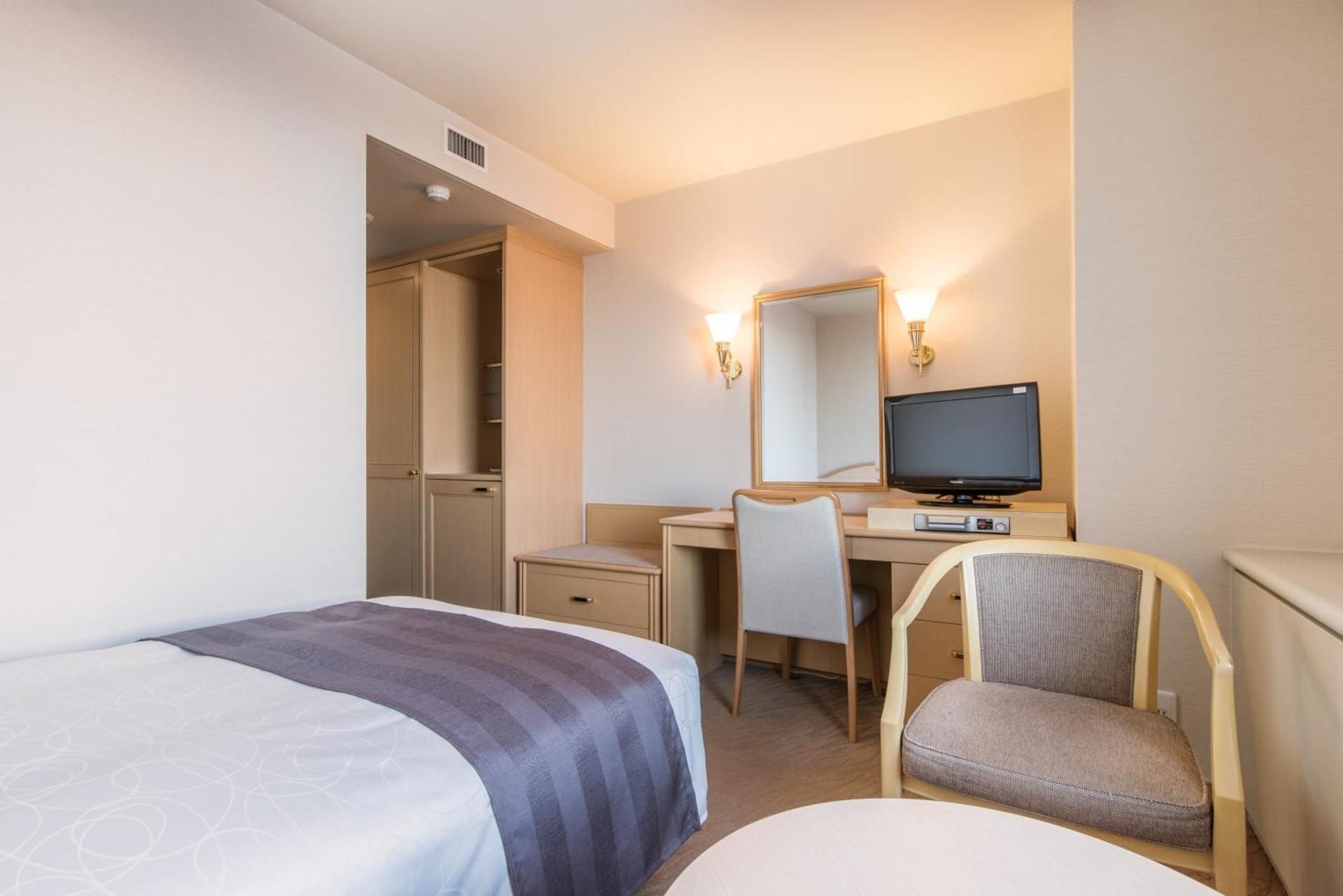 Standard Single Non - Smoking