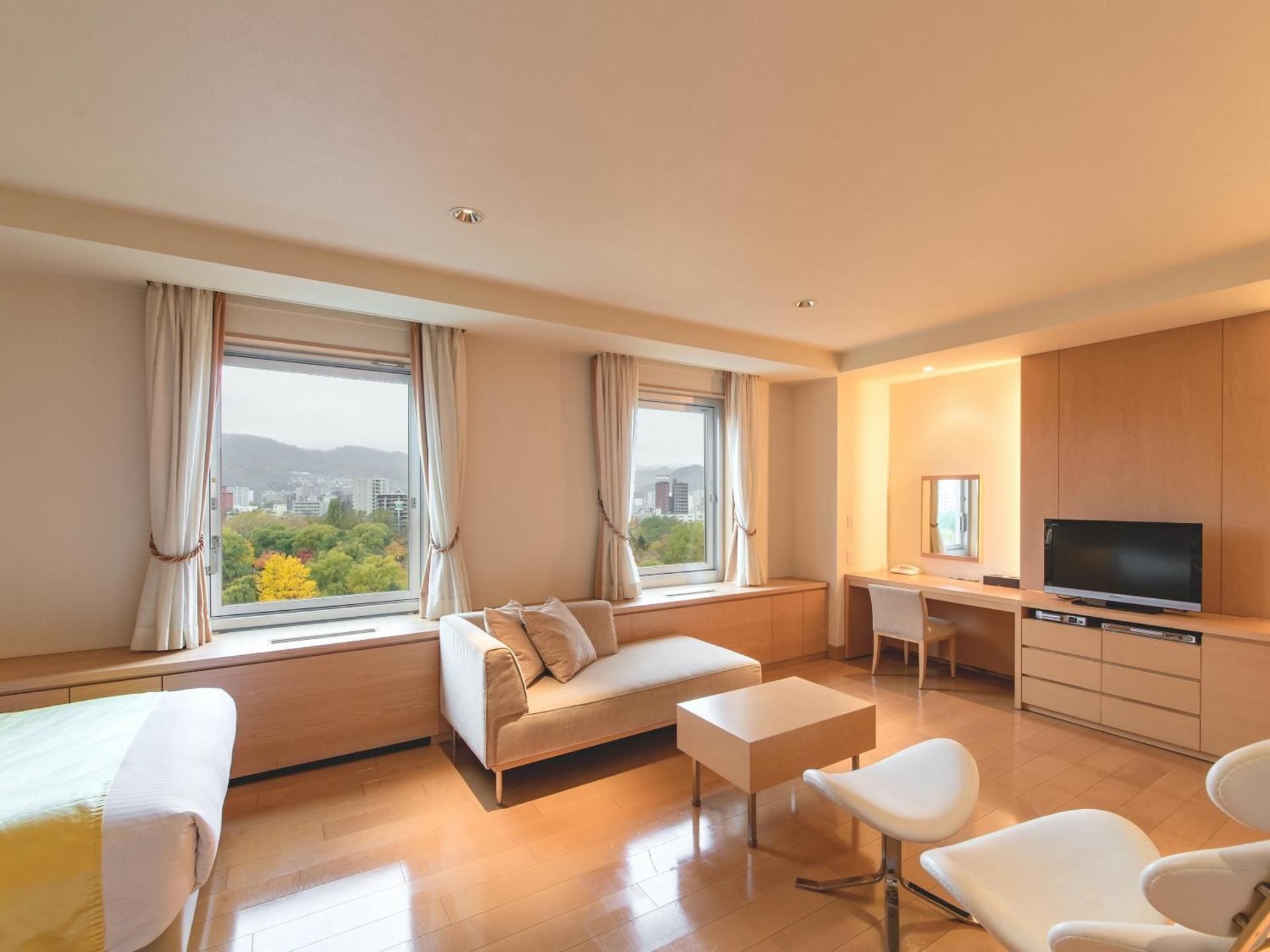 Executive Floor Universal Room with Park View (2 Adults) - Non-Smoking