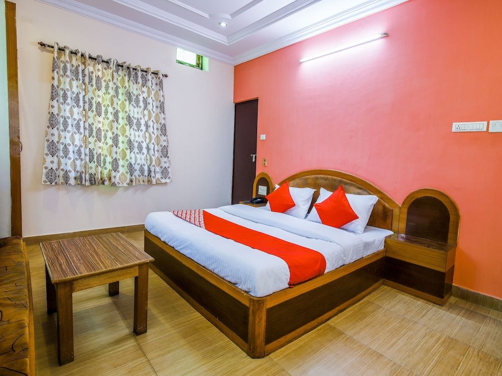undefined OYO 13935 Hotel Shree Celebration 10