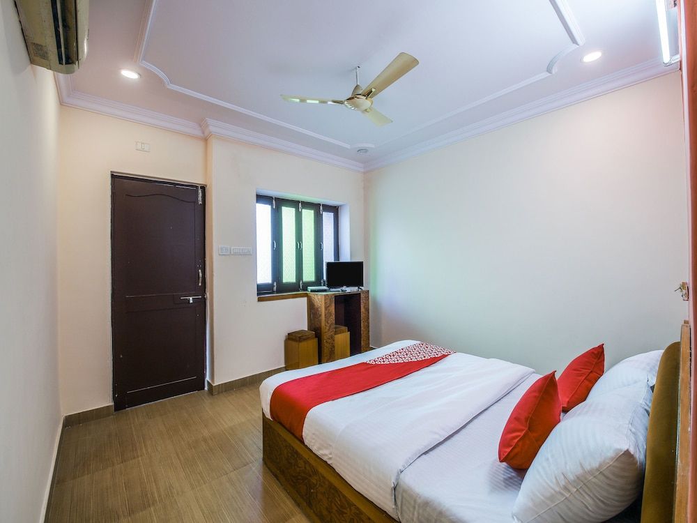 OYO 13935 Hotel Shree Celebration Double or Twin Room 17