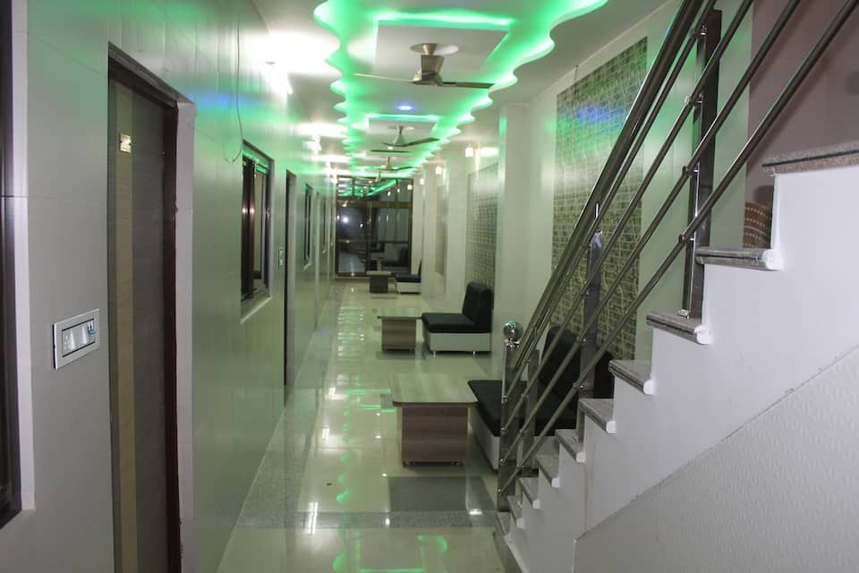 Bajaj Lake Palace