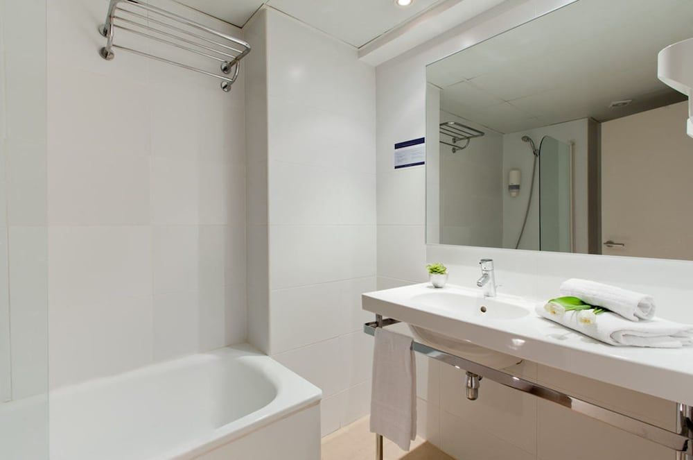 undefined Hotel Sagrada Familia 8