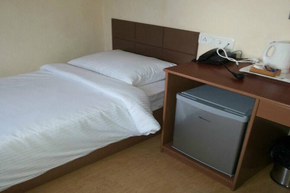 undefined Hotel Esquire 3