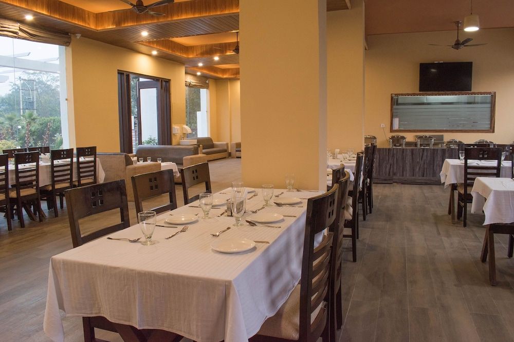 undefined The Darien Resort 7