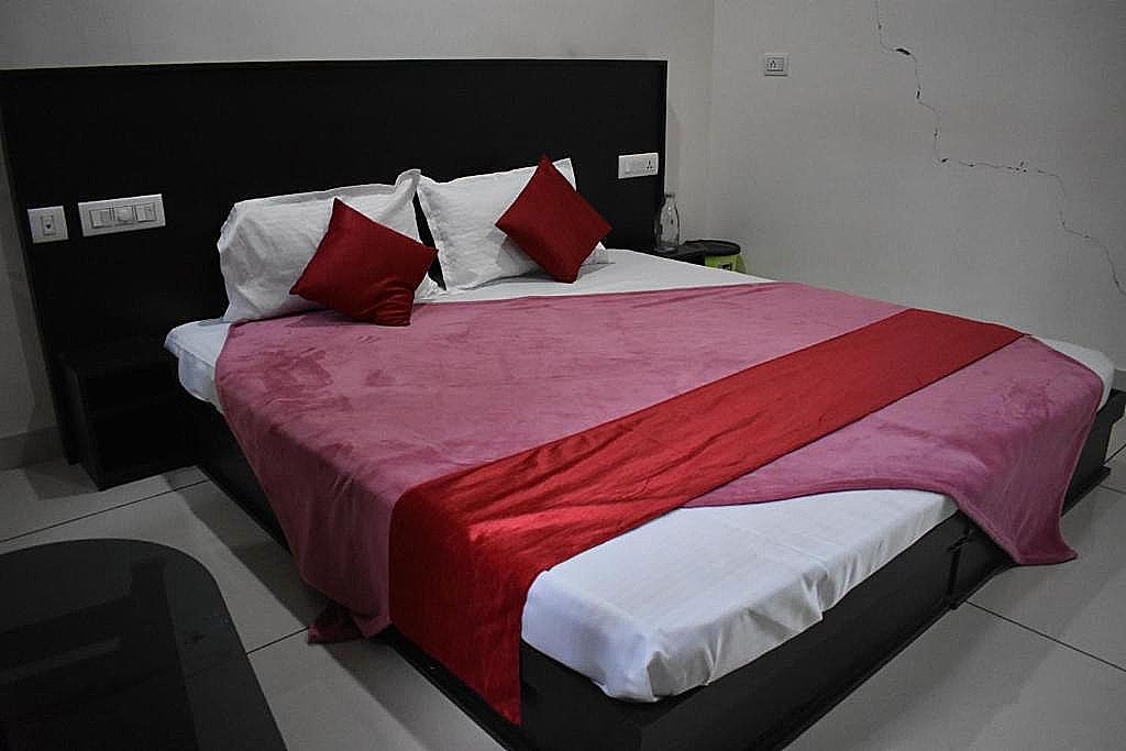 Paddy Field Inn Standard Room-Non AC with Bunk Bed 3