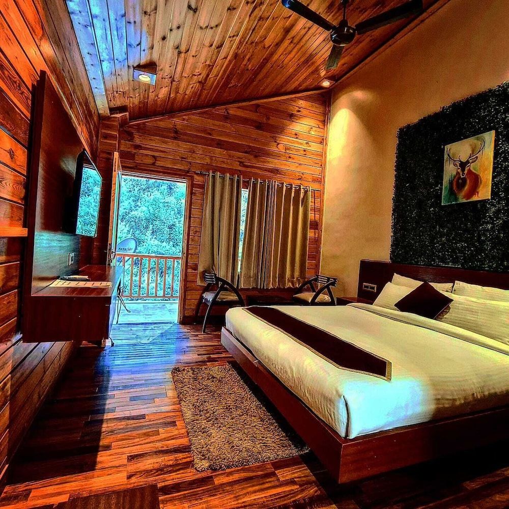 The Corbett Downtown Resort Cottage 3