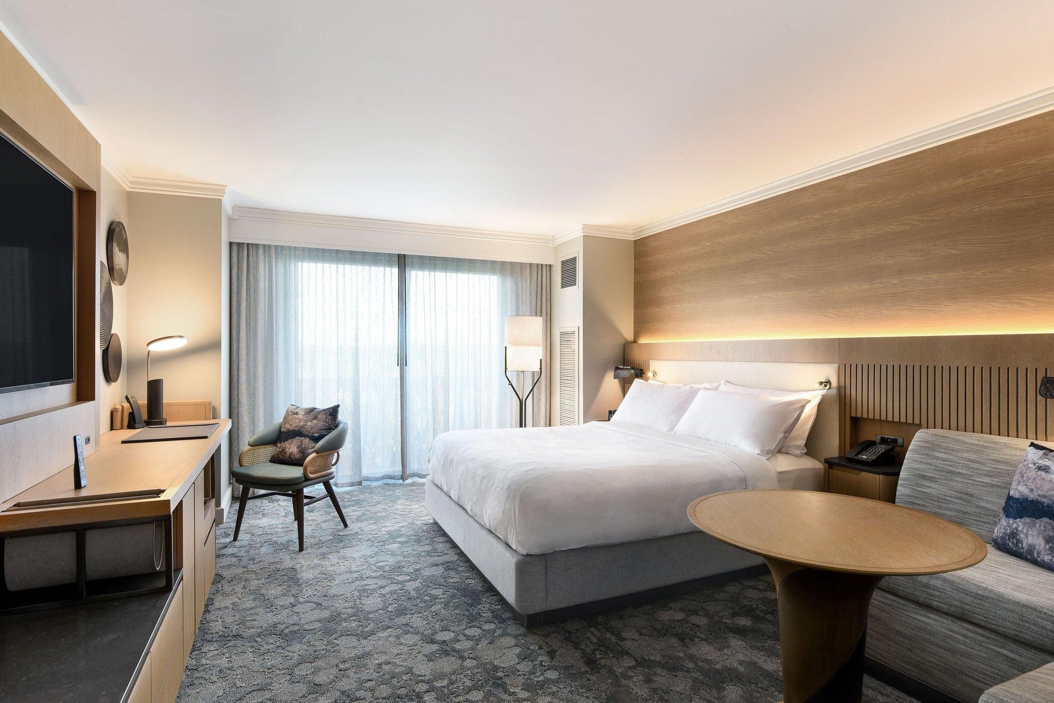 Resort View, Guest room, 1 King, Sofa bed