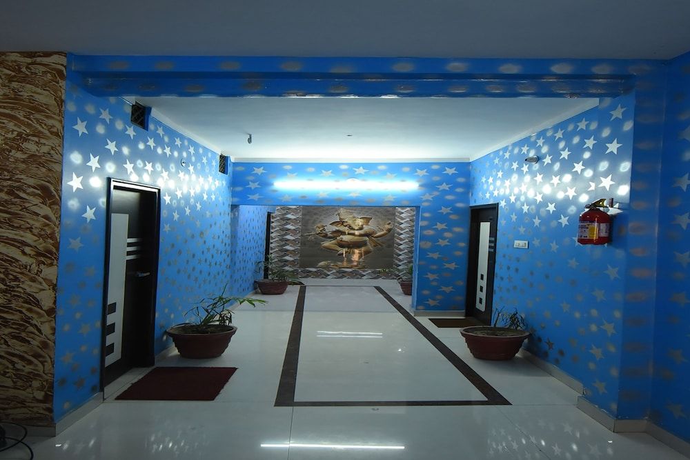 undefined OYO 38412 Kavya International 3
