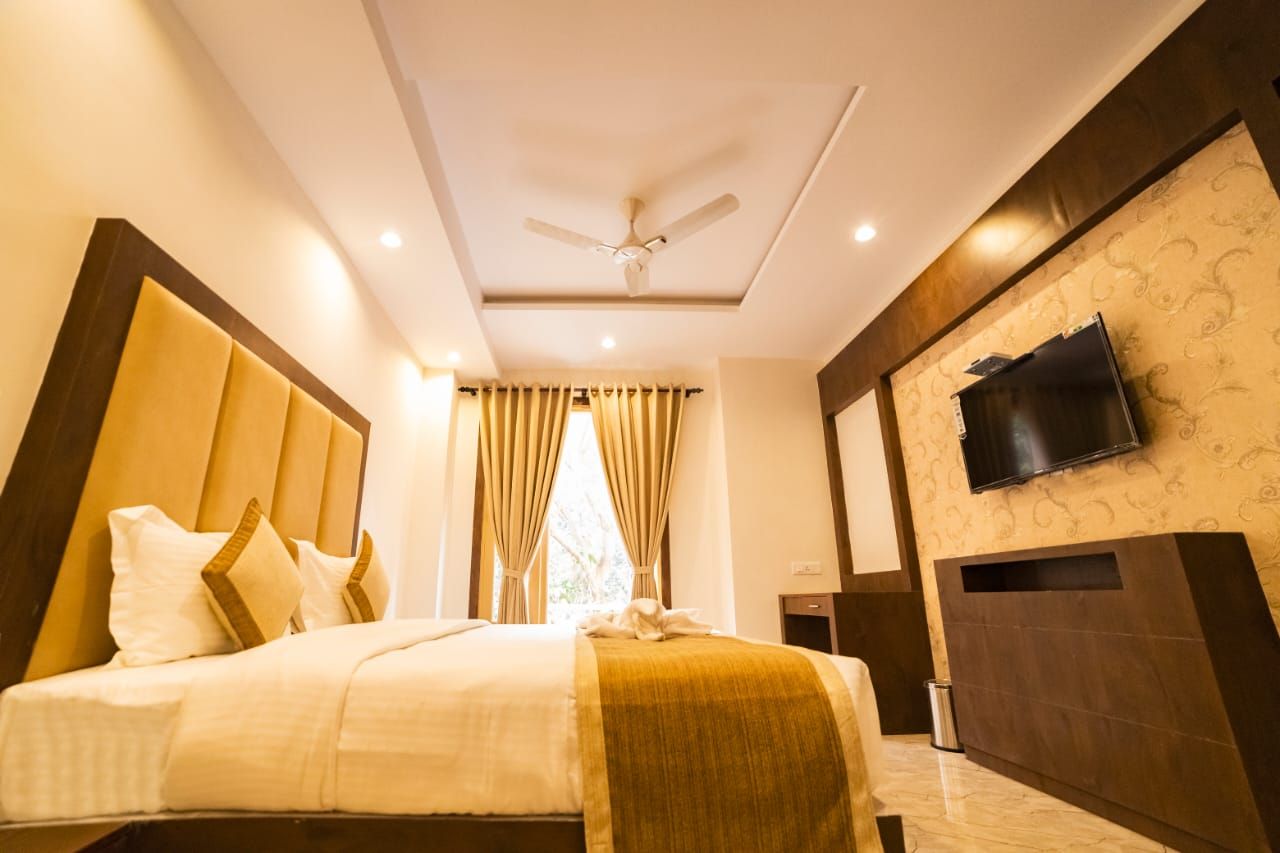 Super Deluxe Room With Attached Balcony