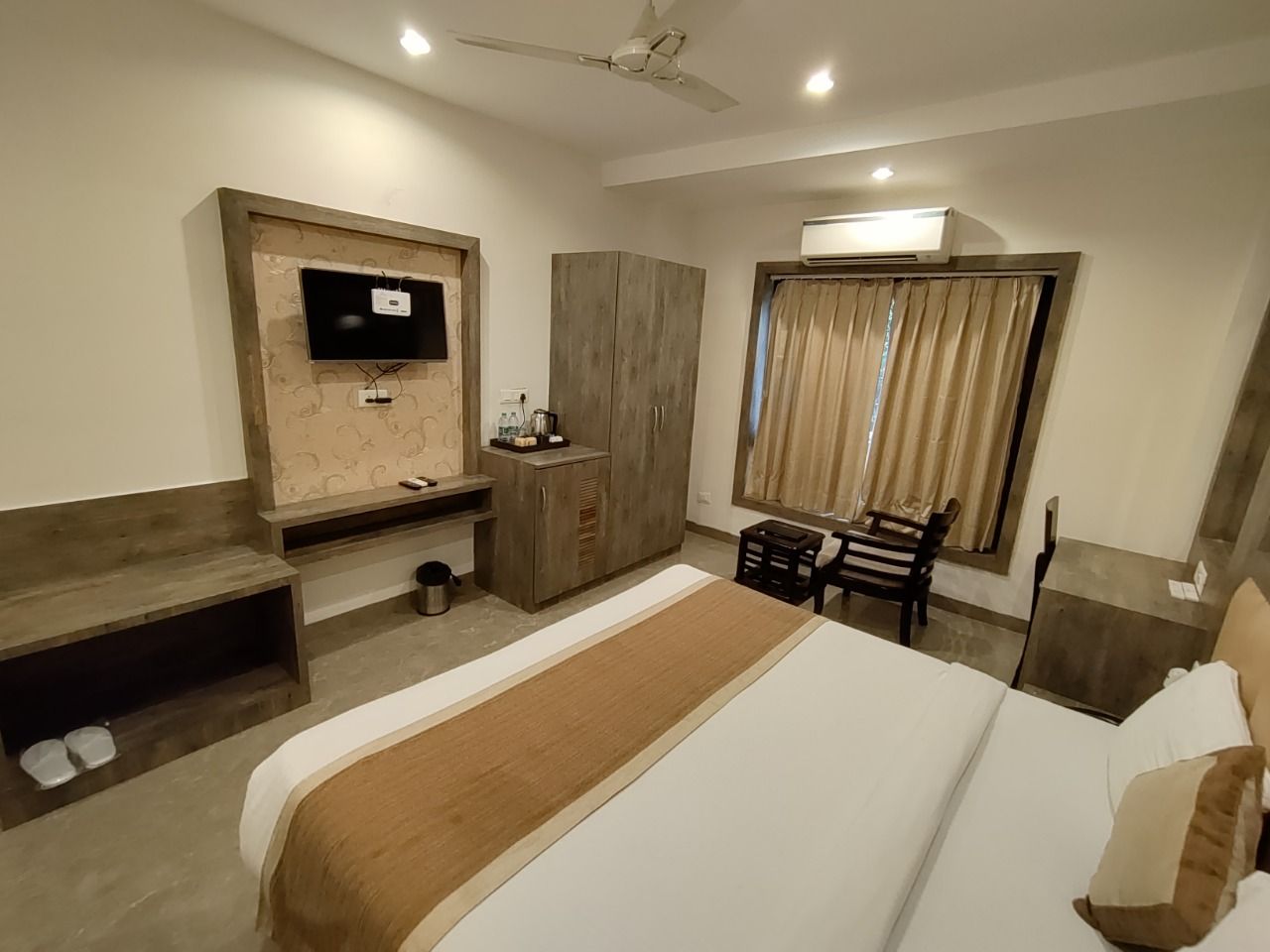 La Savanna by DL Hotels & Resorts Deluxe Room 4