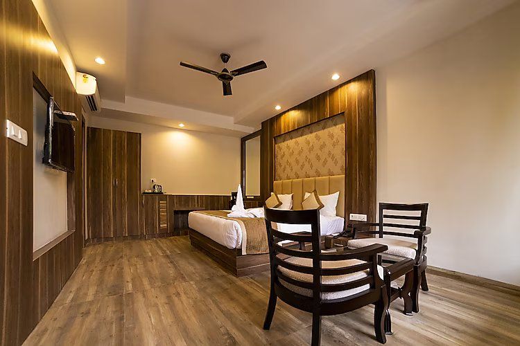 Executive Room with Attached Balcony