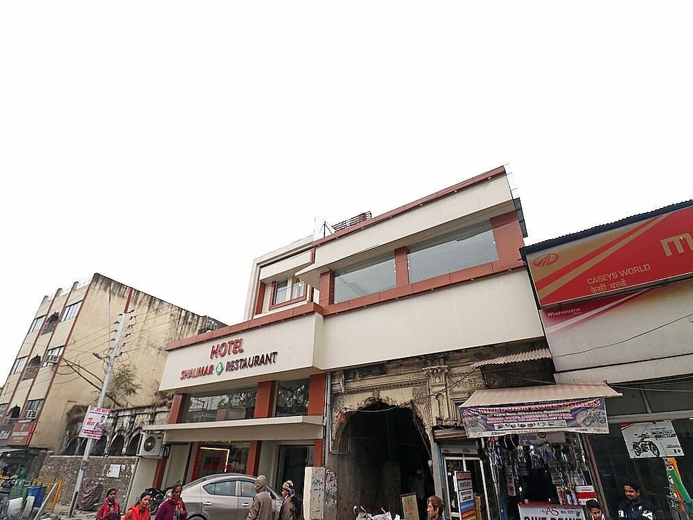 undefined OYO 27921 Hotel Shalimar 3