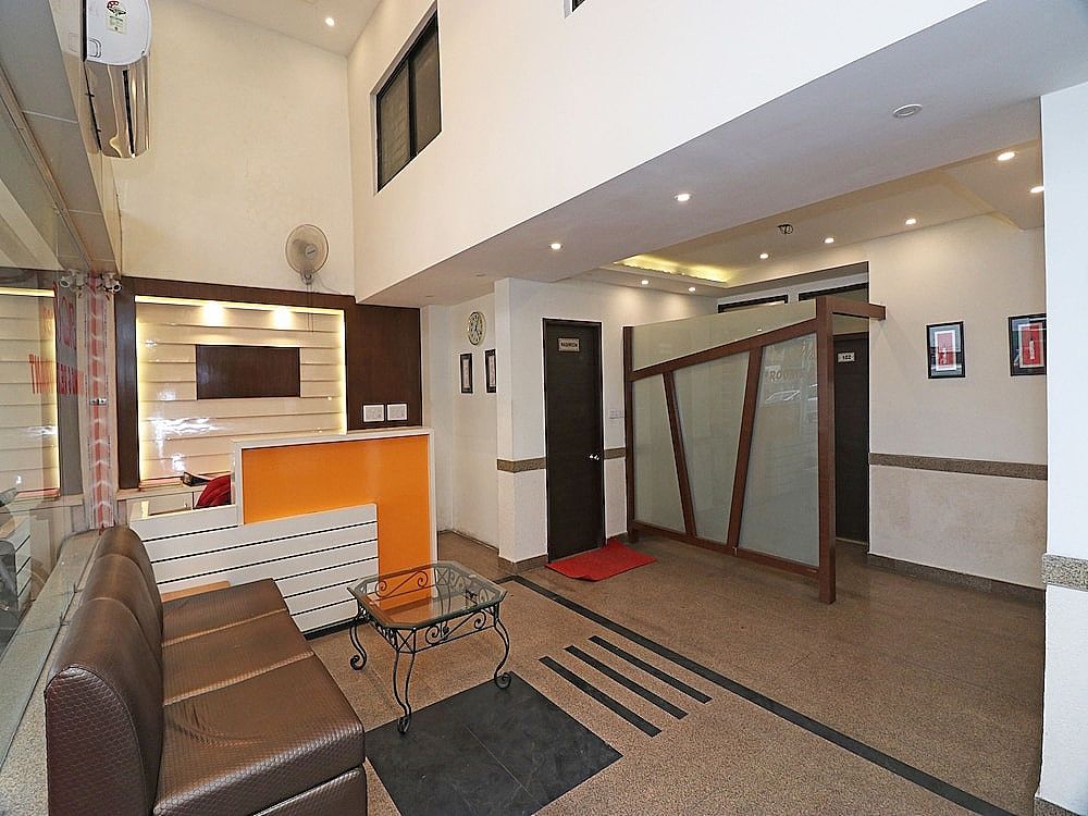 undefined OYO 27921 Hotel Shalimar 8