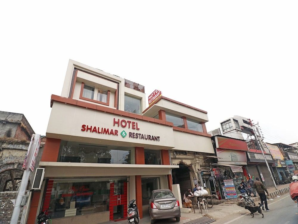 undefined OYO 27921 Hotel Shalimar 2