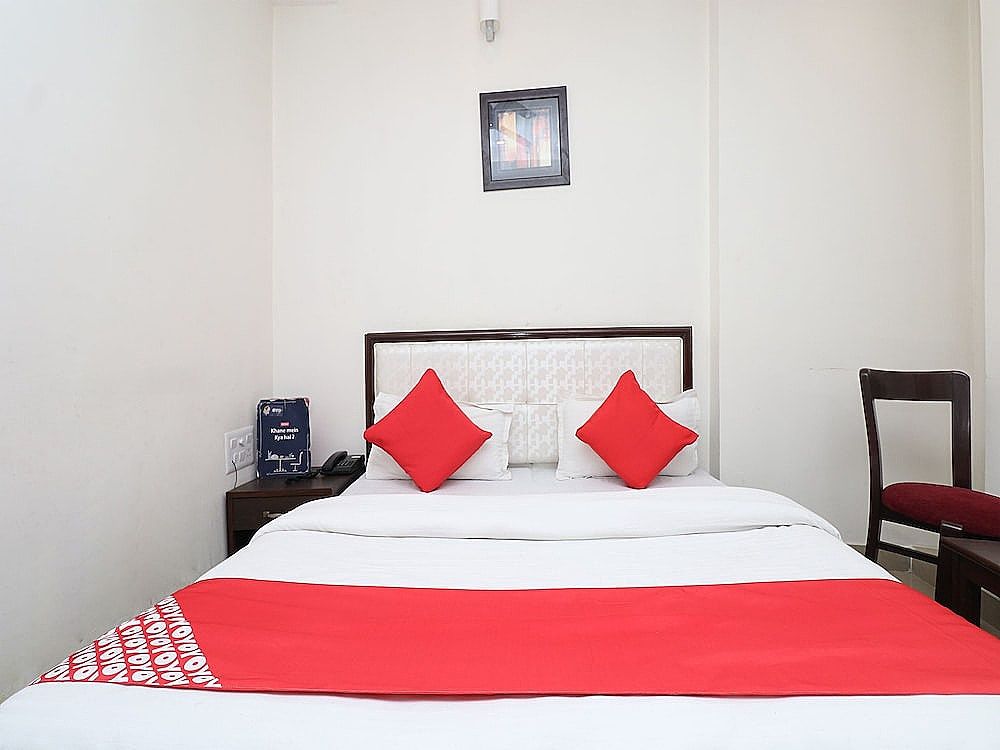 OYO 27921 Hotel Shalimar Double or Twin Room 7
